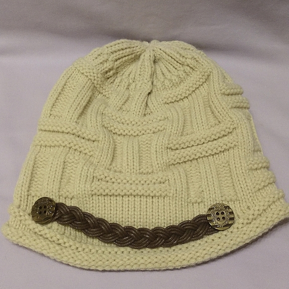 Knit Cream Slouch Beanie - Picture 1 of 4